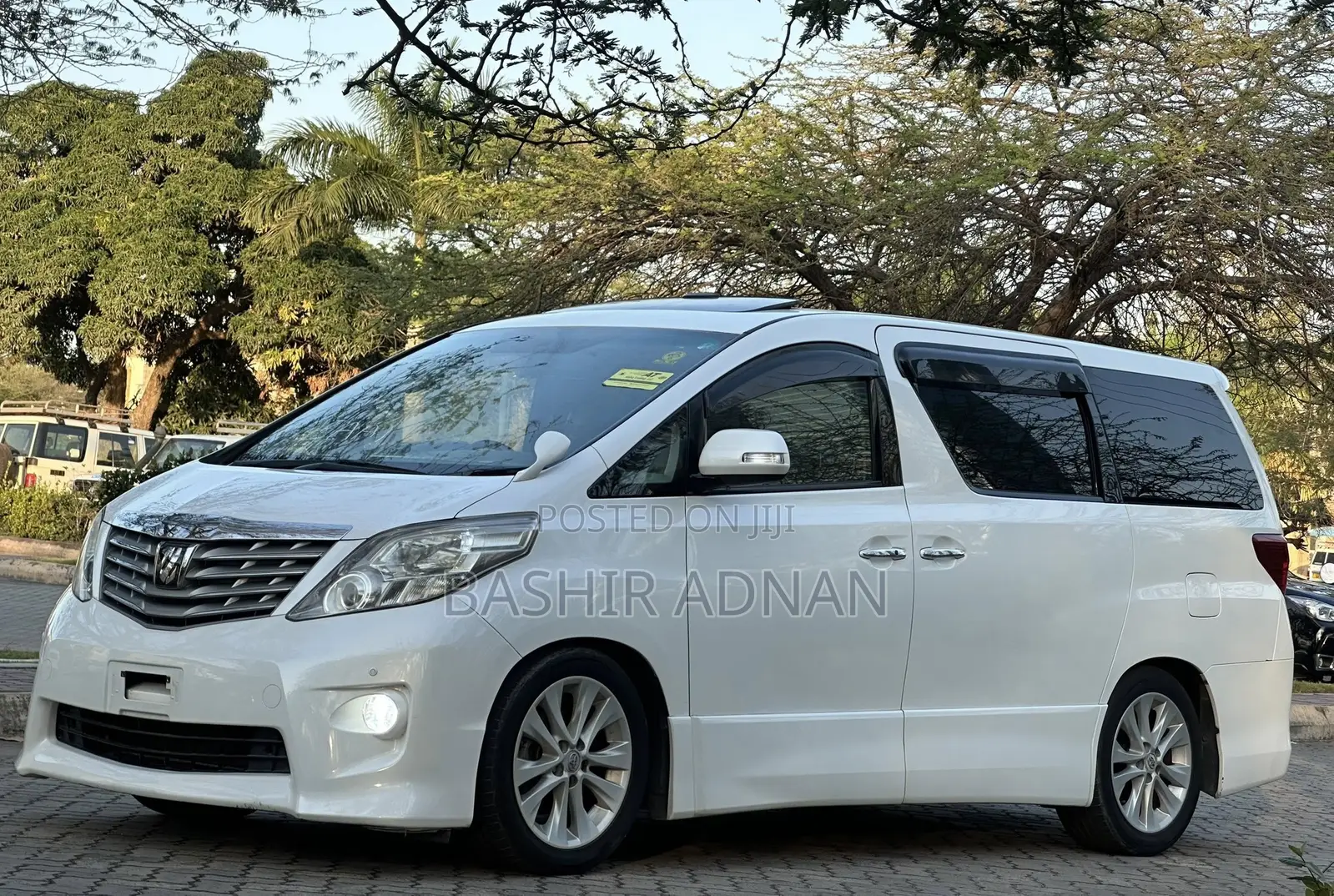 Toyota Alphard 2009 Pearl