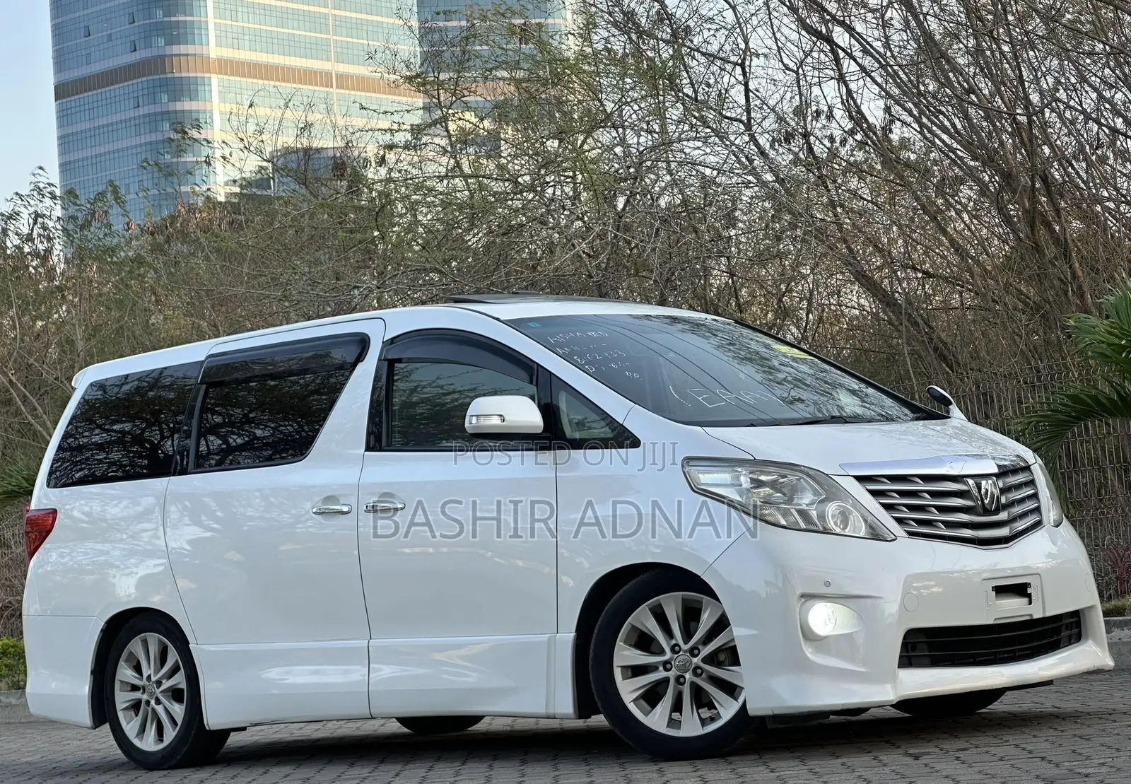 Toyota Alphard 2009 Pearl
