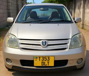 Toyota IST 2004 Beige
