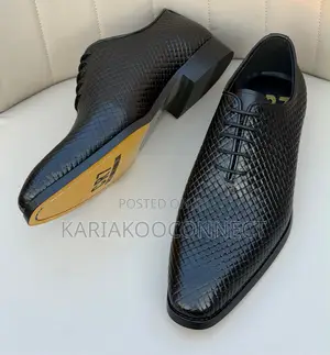 Cr7 Woven Texture Oxfords