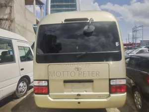 Toyota Coaster 2003 Gold