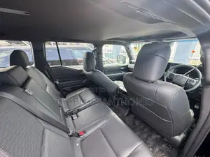 Toyota Land Cruiser Prado 2025 Black