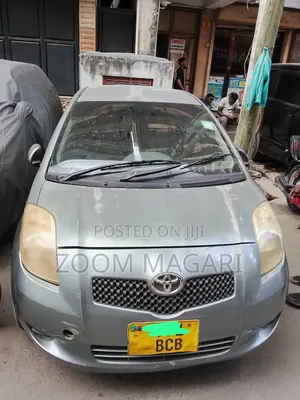 Toyota Vitz 2007 Gray