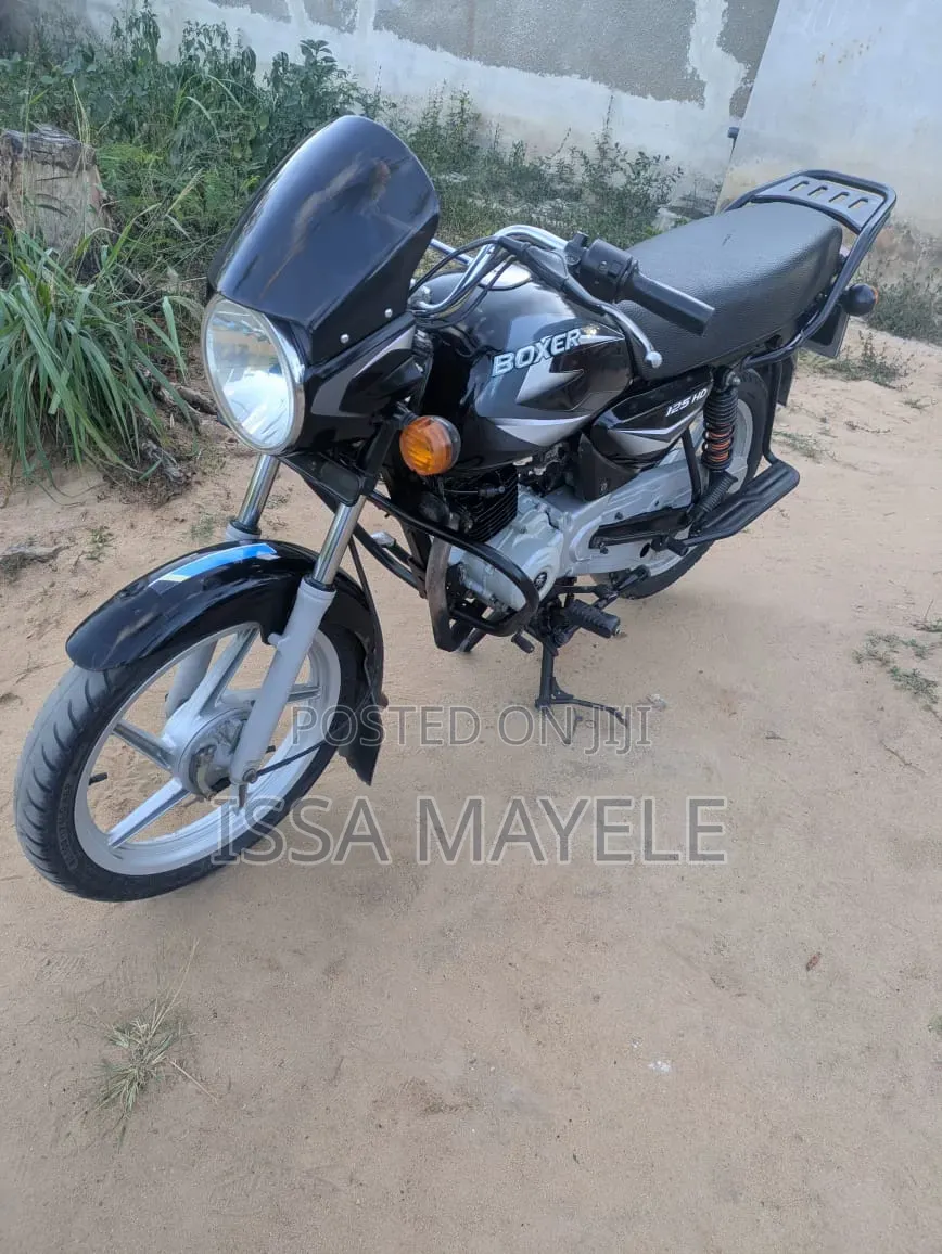 Bajaj Boxer 125 2025 Black