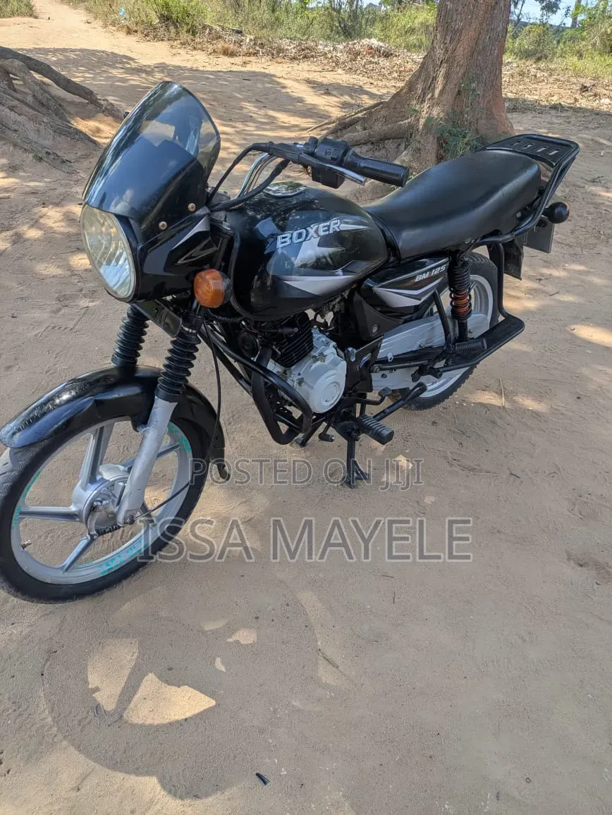 Bajaj Boxer 125 2024 Black