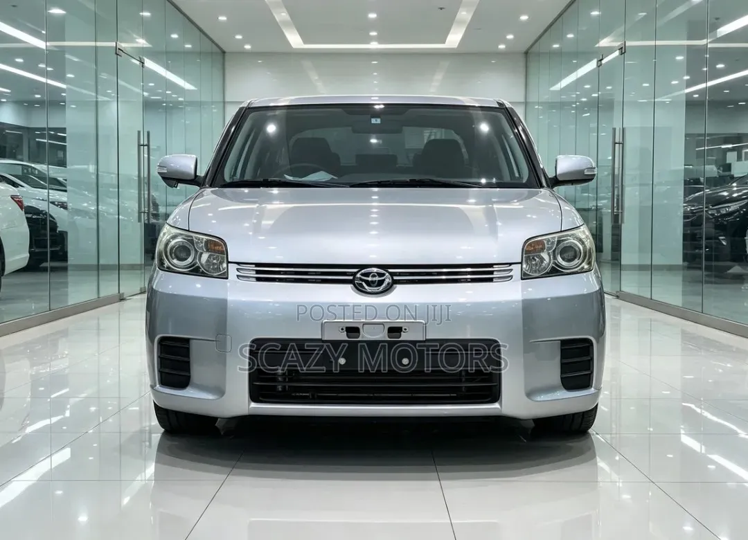 Toyota Corolla Rumion 2009 Silver