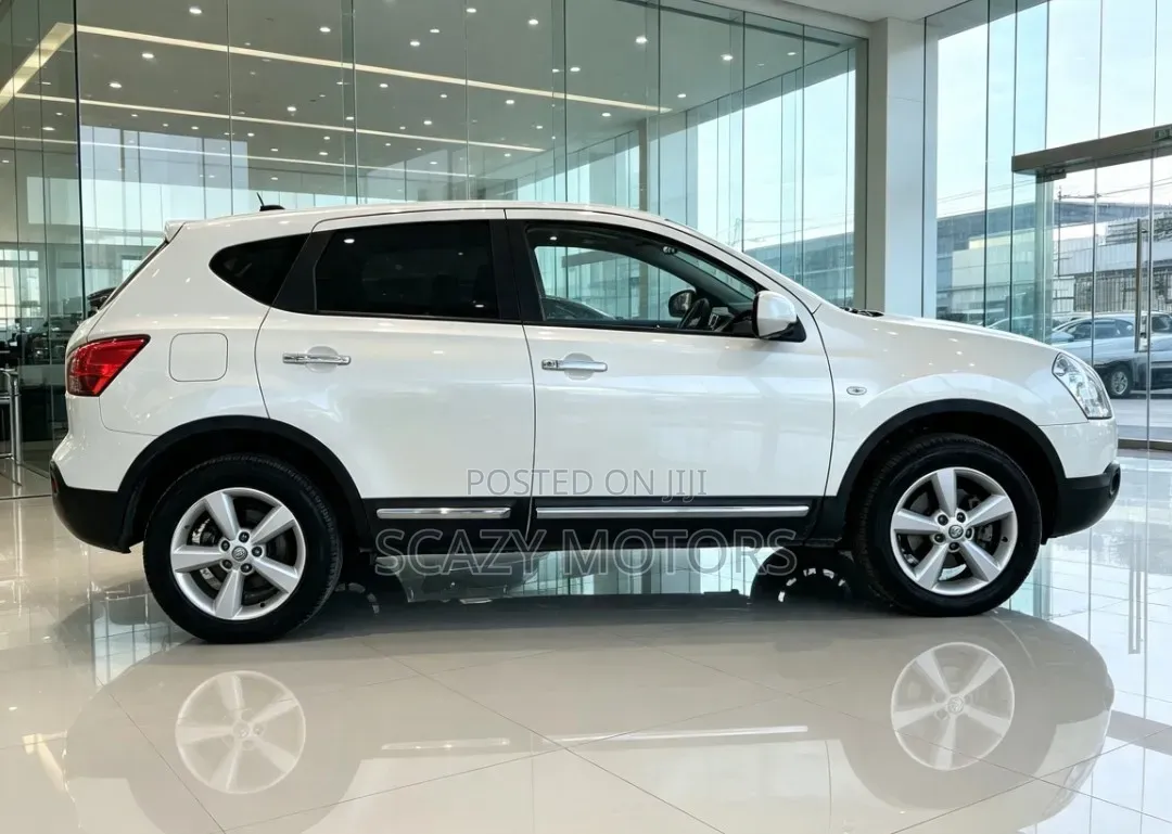 Nissan Dualis 2012 White