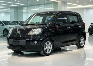 Toyota Porte 2013 Black