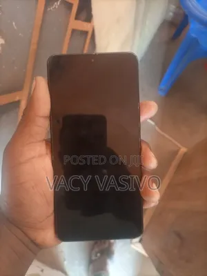 Sharp Aquos R7 LCD
