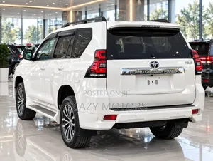 Toyota Land Cruiser Prado 2021 White