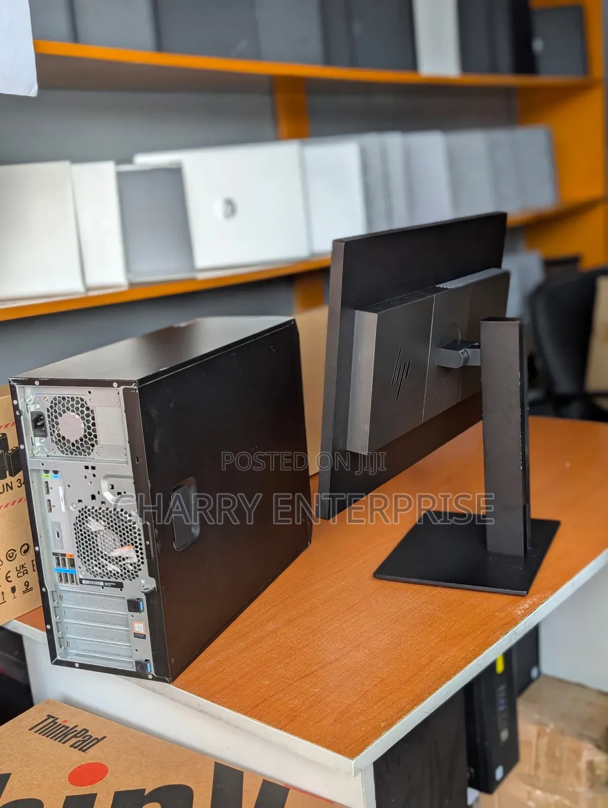 Desktop Computer HP Z2 G4 Tower 8GB Intel Core i7 HDD 500GB