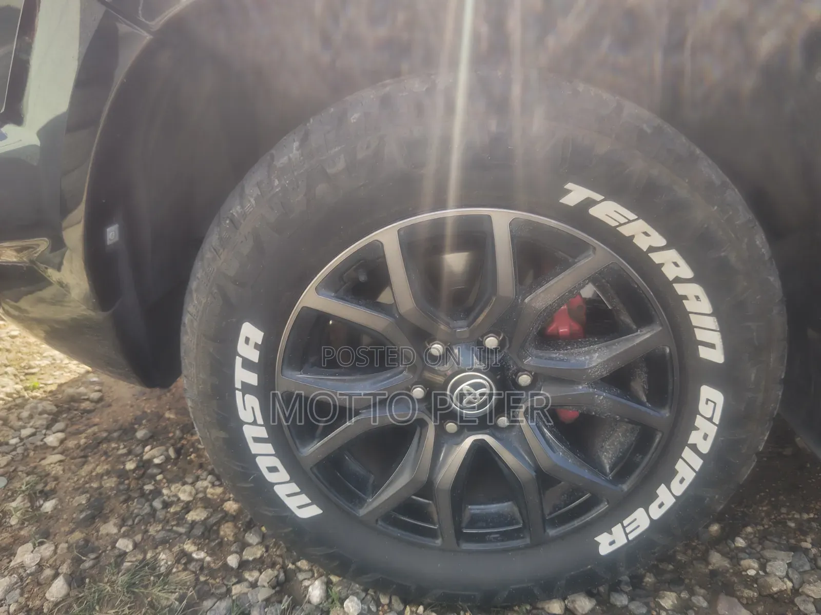 Toyota Hilux 2022 Black