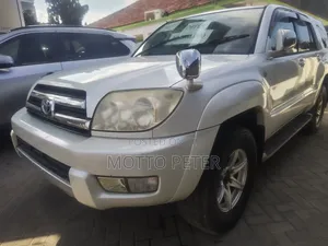 Toyota Hilux Surf 2003 White