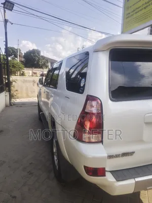 Toyota Hilux Surf 2003 White