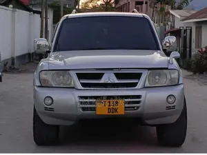 Mitsubishi Pajero Sport GLX 2004 Silver