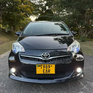 Toyota Ractis 2012 Black