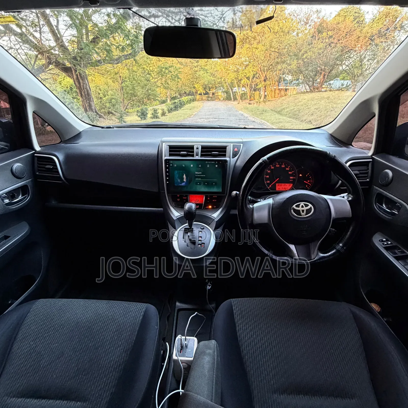 Toyota Ractis 2012 Black