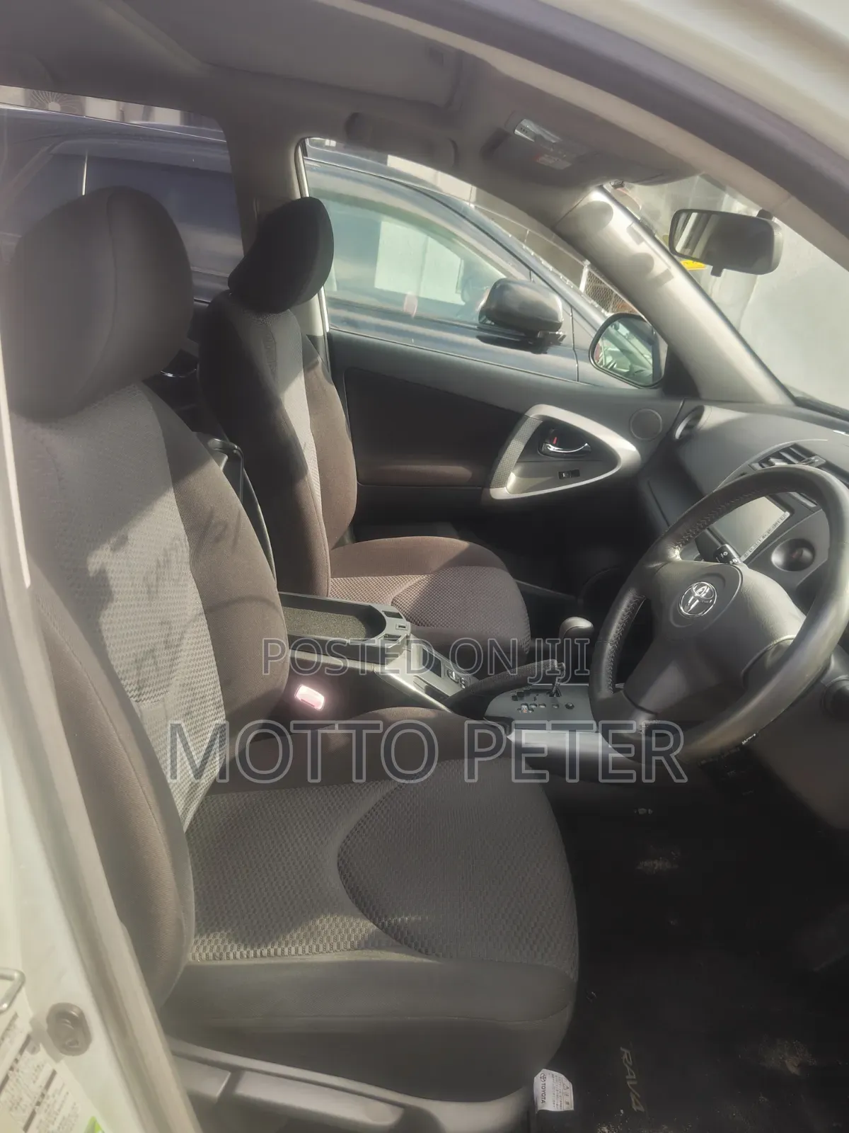 Toyota RAV4 2006 White