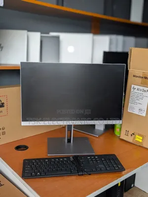 Desktop Computer HP ProDesk 400 8GB Intel Core i5 SSD 256GB