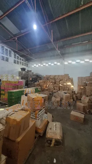 Godown/ Warehouse With Office and AC for Rent 300 SQM
