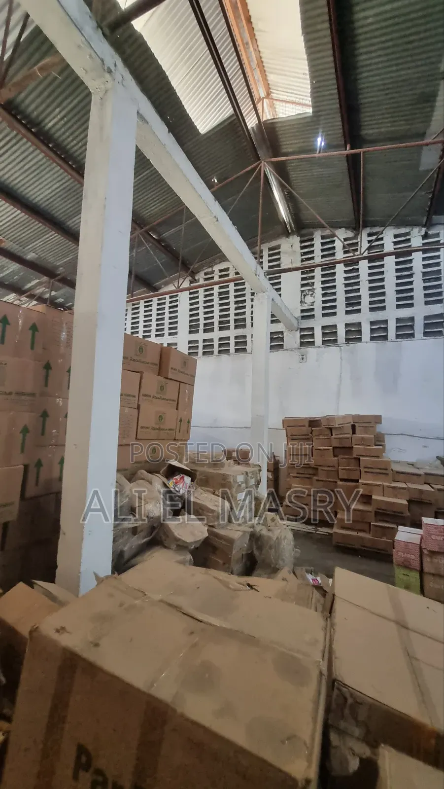 Godown/ Warehouse With Office and AC for Rent 300 SQM