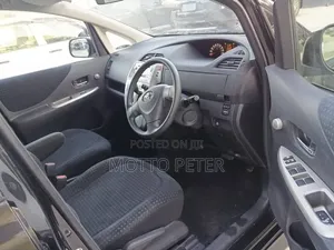 Toyota Ractis 2012 Black
