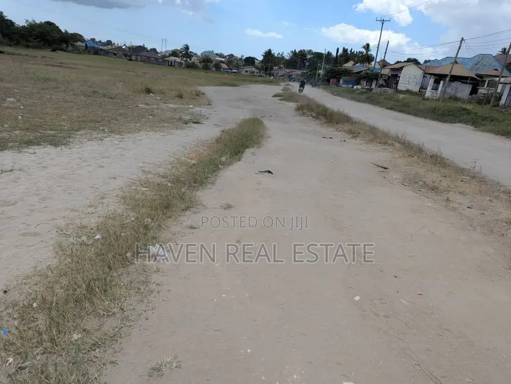 3 Acres Zinauzwa Mbezi Magufuli
