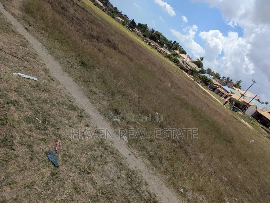 3 Acres Zinauzwa Mbezi Magufuli