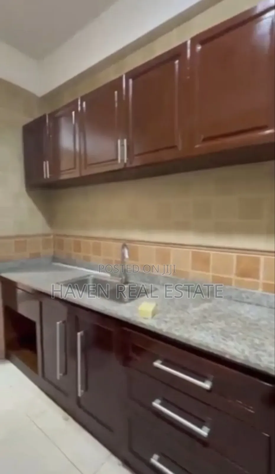 Furnished 4bdrm Apartment in Oyster Bay for sale