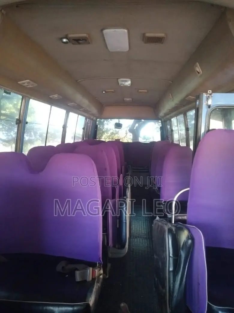 Toyota Coaster 2004 Blue