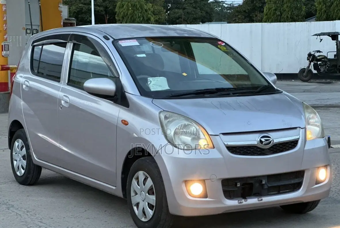 Daihatsu Mira 2010 Silver