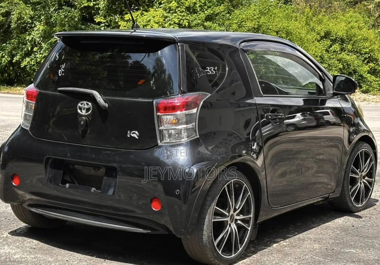 Toyota iQ 2010 Black