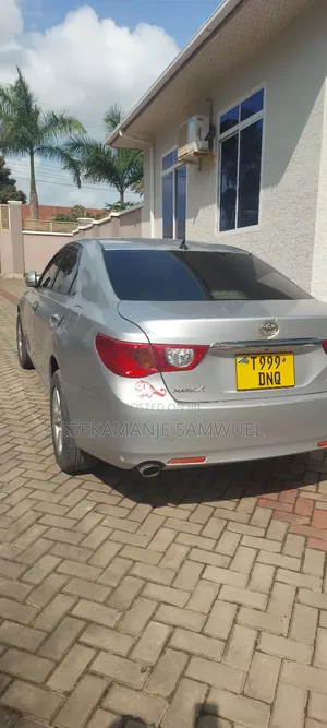 Toyota Mark X 2.5 AWD 2015 Silver