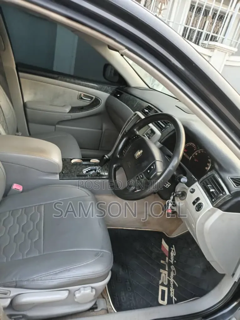 Toyota Crown 2006 Black