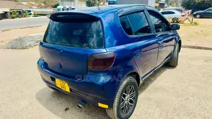 Toyota Vitz 2005 Blue