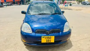 Toyota Vitz 2005 Blue
