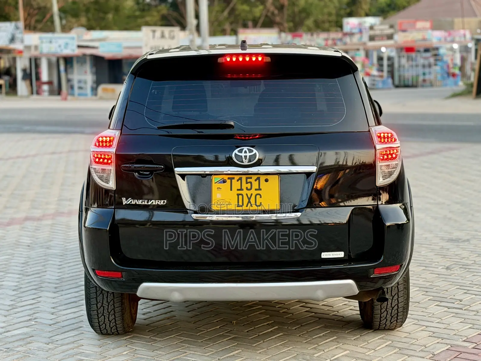 Toyota Vanguard 2010 Black