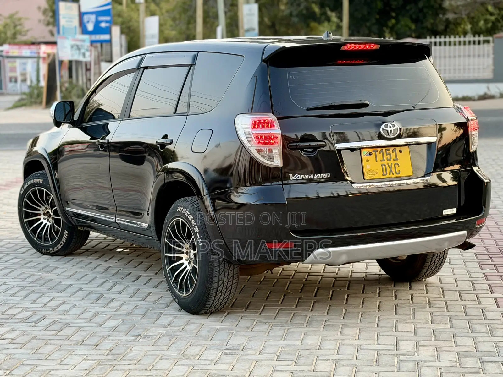 Toyota Vanguard 2010 Black
