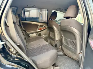 Toyota Vanguard 2010 Black