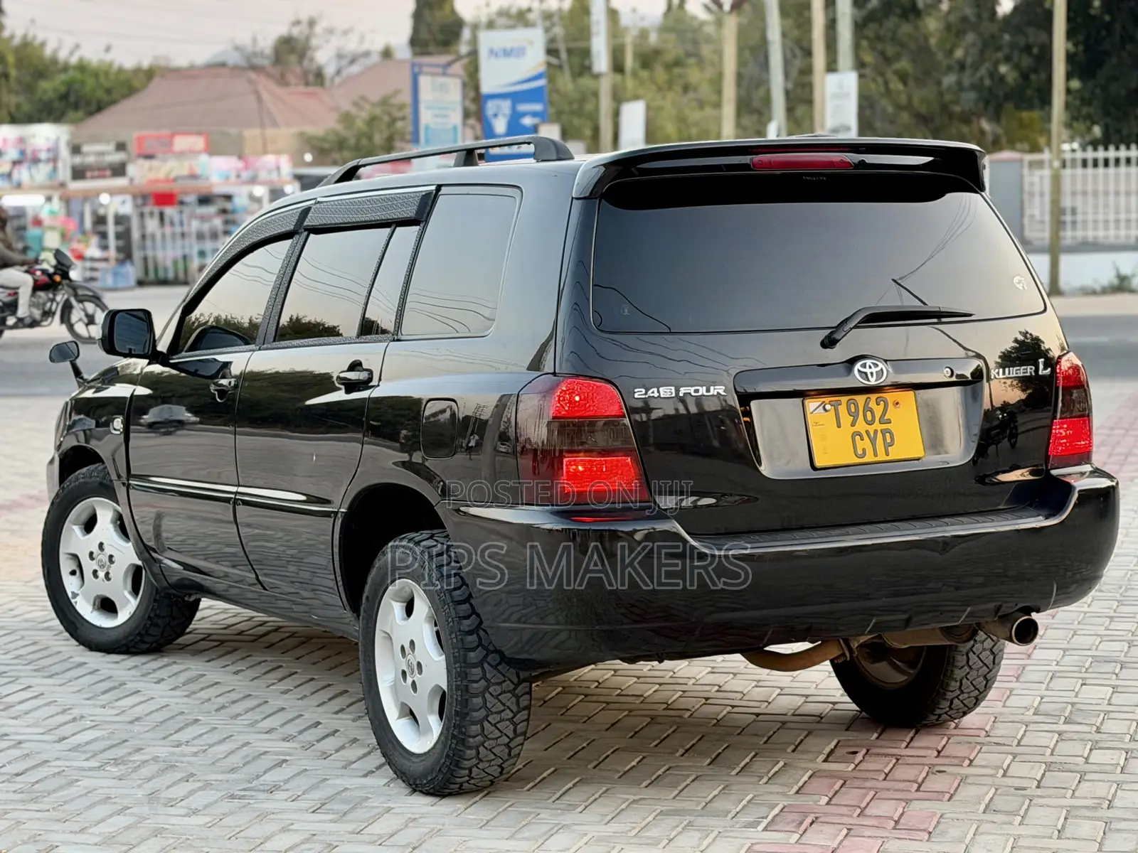 Toyota Kluger 2004 Black