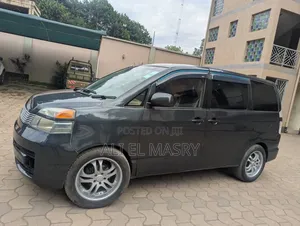 Toyota Voxy X 2WD 8-Seater 2002 Gray