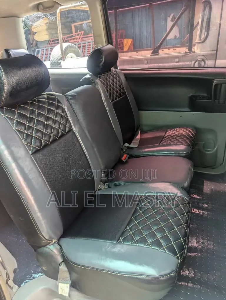Toyota Voxy X 2WD 8-Seater 2002 Gray