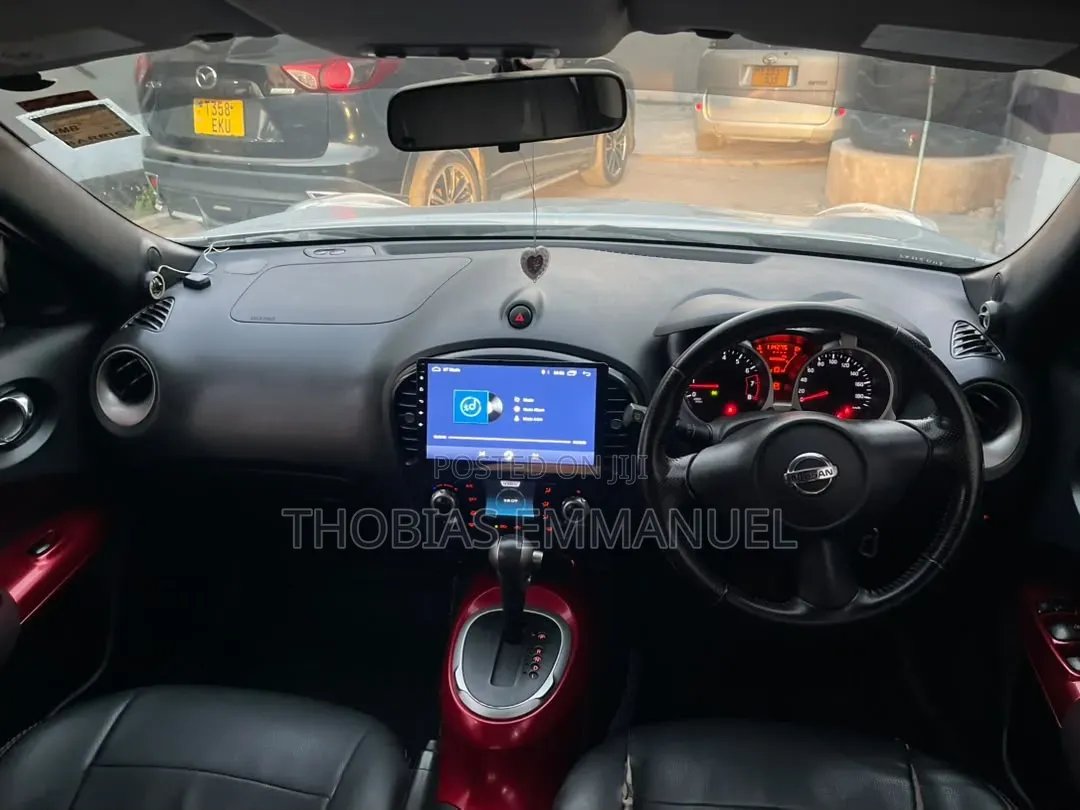 Nissan Juke 2011 Silver