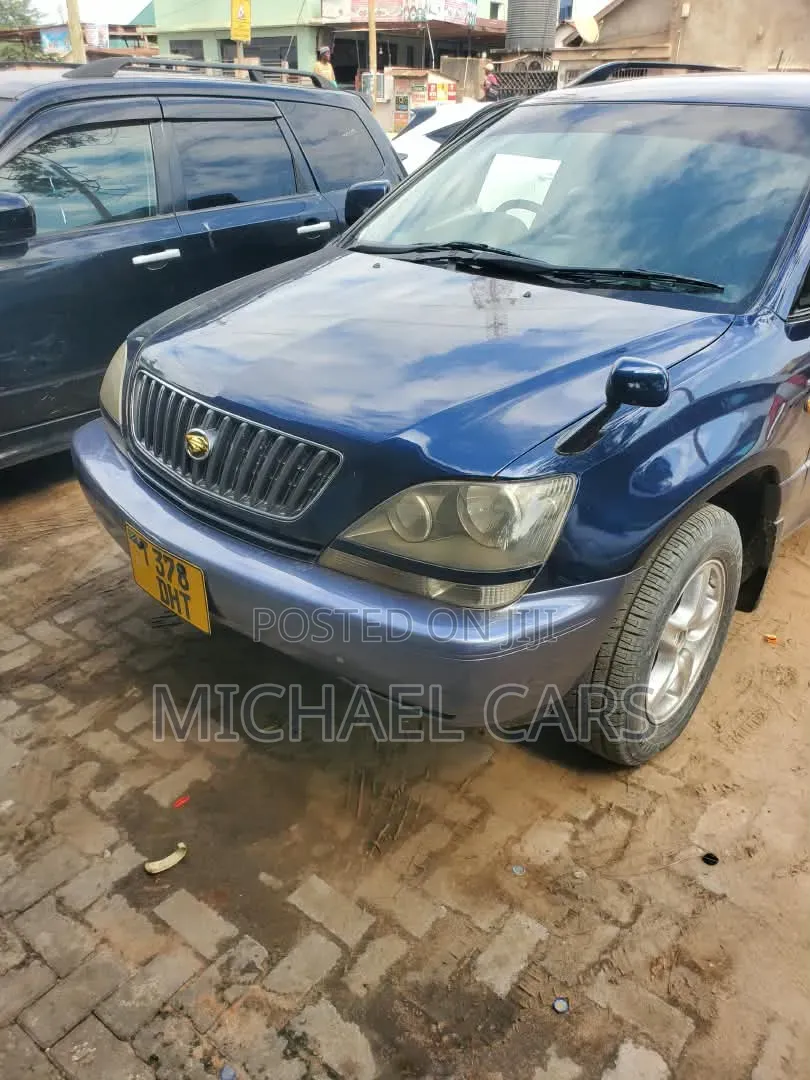 Toyota Harrier 2002 Blue