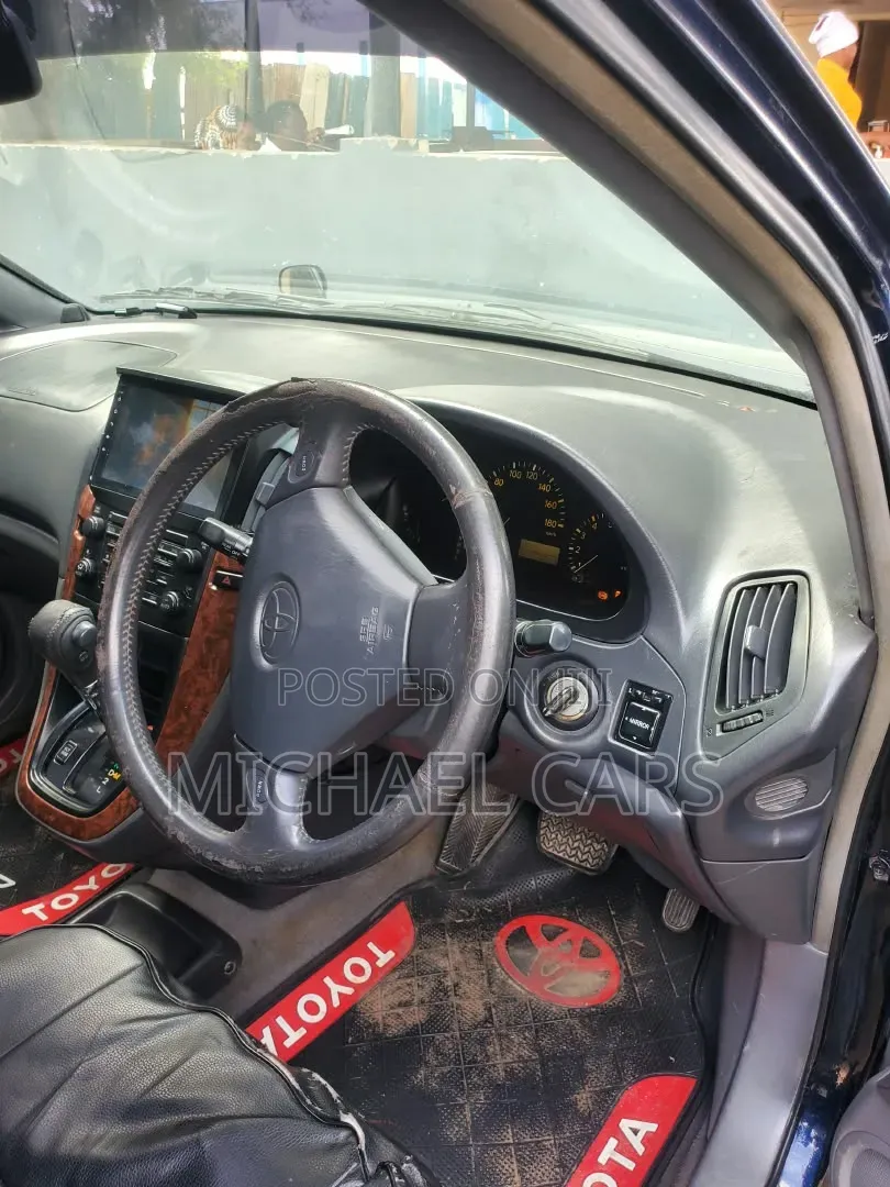 Toyota Harrier 2002 Blue