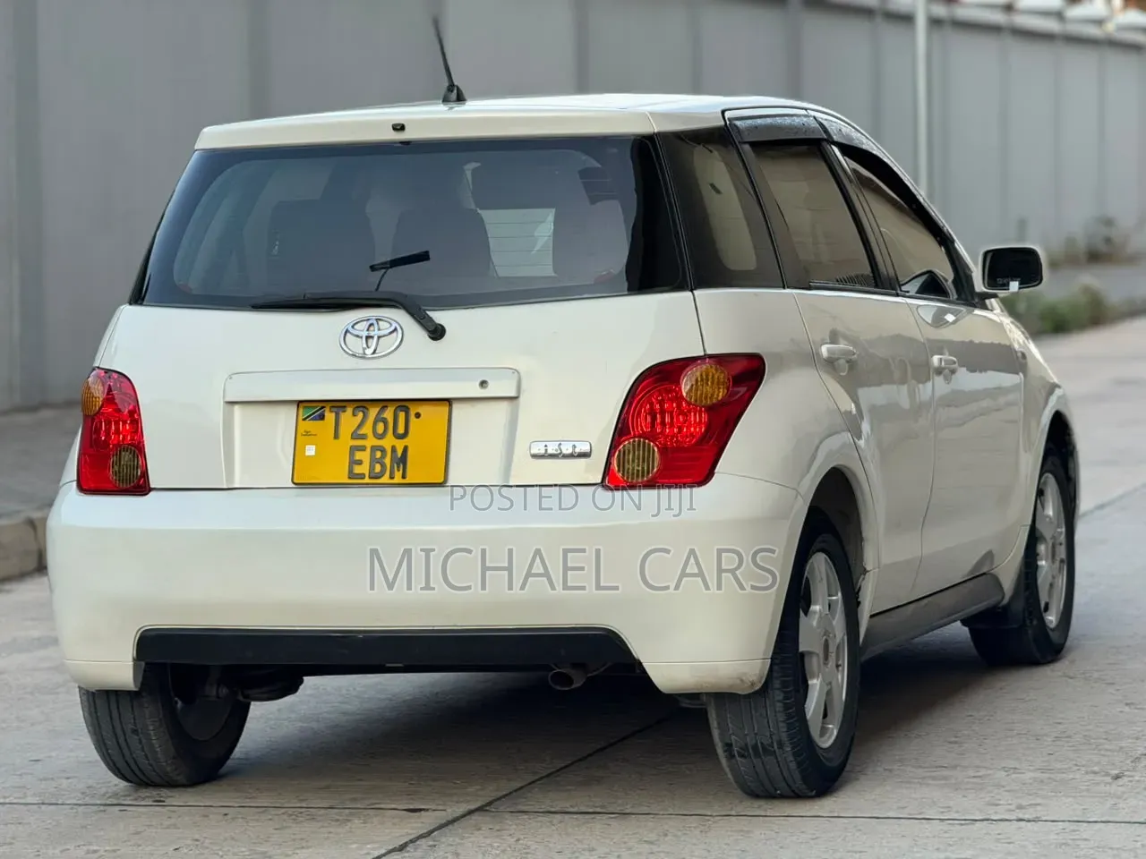 Toyota IST 2003 White