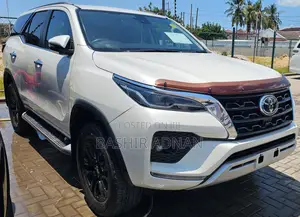 Toyota Fortuner 2.8 D AWD 2020 Pearl