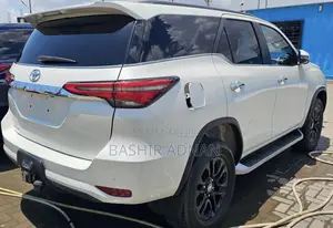 Toyota Fortuner 2.8 D AWD 2020 Pearl