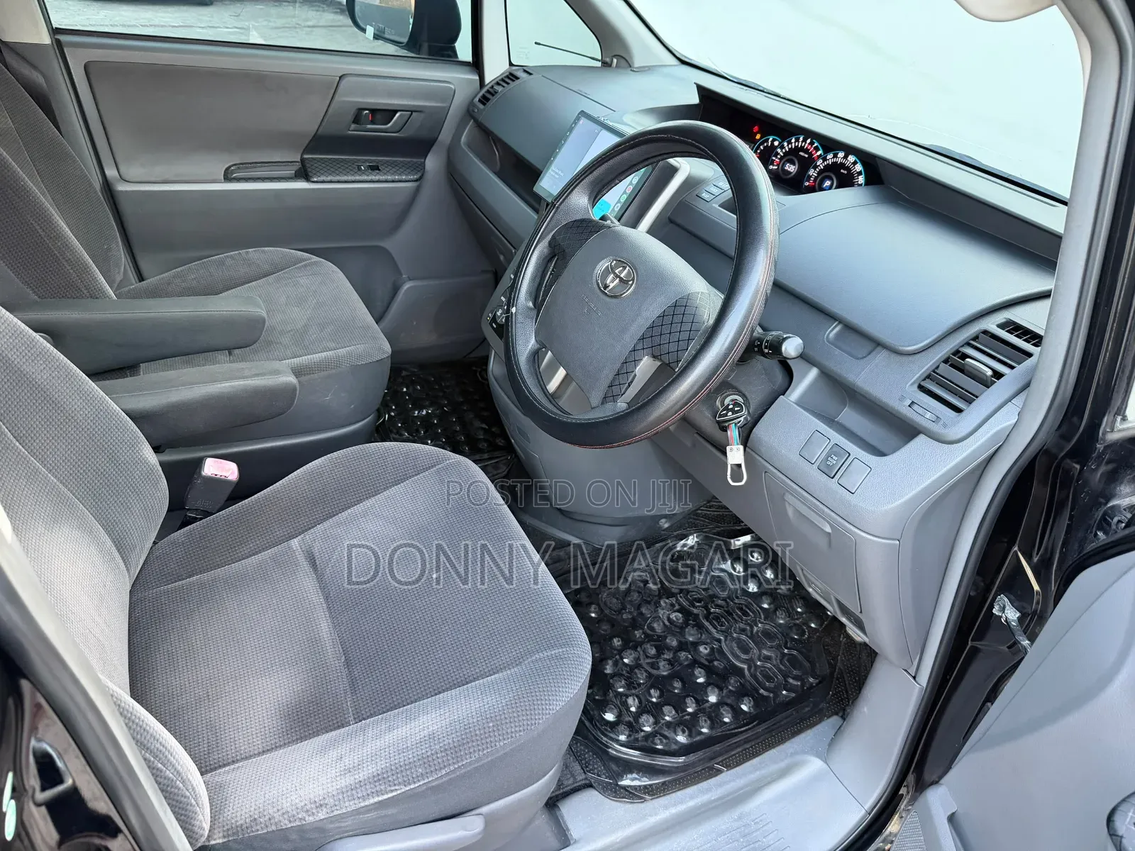 Toyota Noah 2009 Black