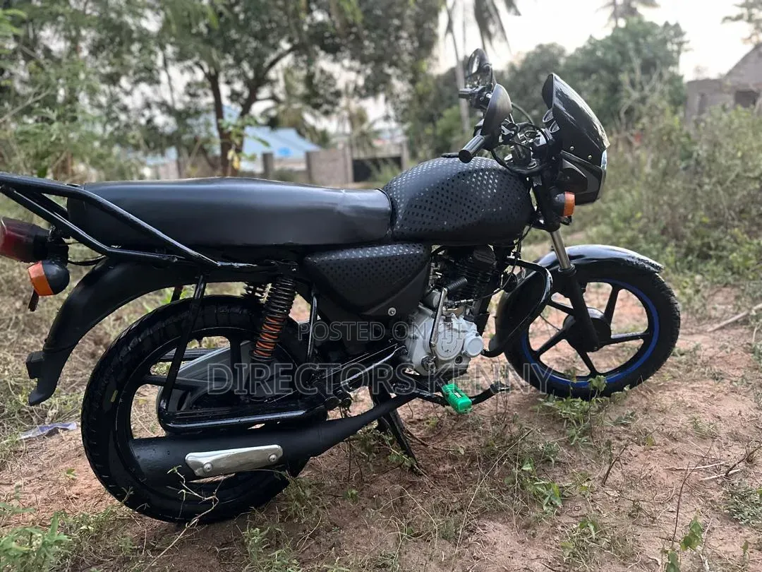 Bajaj Boxer 125 2024 Black